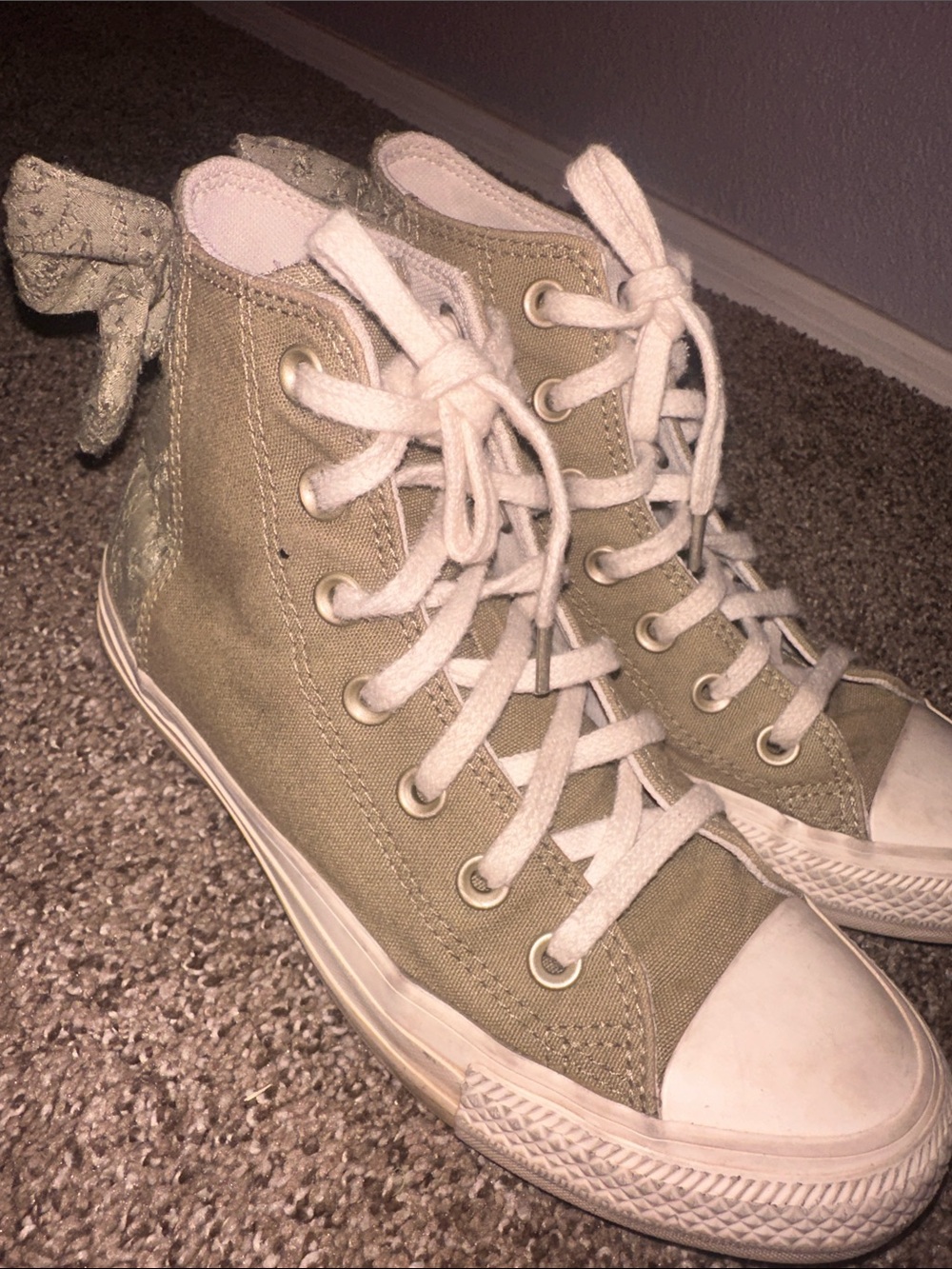 Converse Chuck Taylor All Star Bow Sneakers